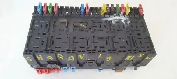 Volkswagen Sharan Fuse box set 7M0937025D 95VW14A073DC