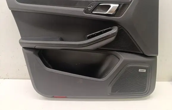 Porsche Macan (95B) Front door card panel trim 95B867105