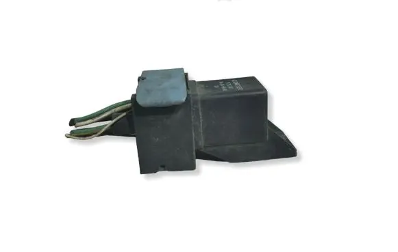 Citroen C4 I Glow plug pre-heat relay 9640469680 51252002 060705