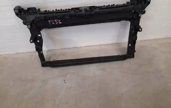 Volkswagen Polo VI Radiator support slam panel 1234