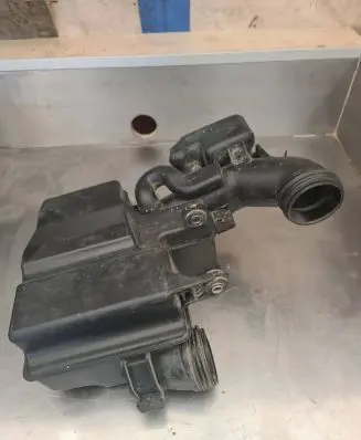 Intake resonator