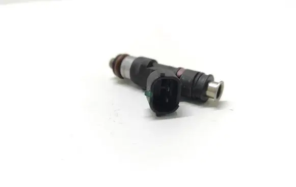 Nissan Armada (WA60) Fuel injector 0280158007 166007S000