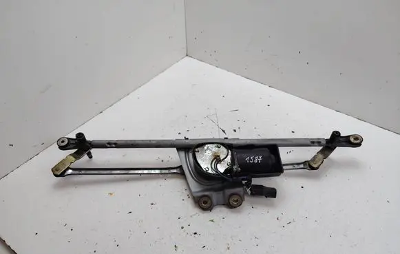 Jeep Cherokee III KJ Front wiper linkage and motor 54120927