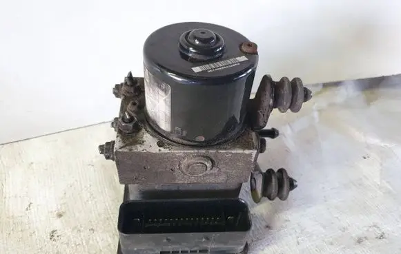 Volkswagen Touran I ABS Pump 1K0907379AC 10096003593 1K0614517AE