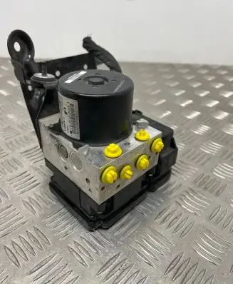 Volvo V60 ABS Pump 31329137 28526258053 10092604093