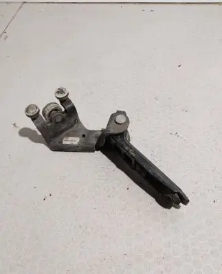 Volkswagen Transporter - Caravelle T5 Sliding door middle roller runner 7H0843336B