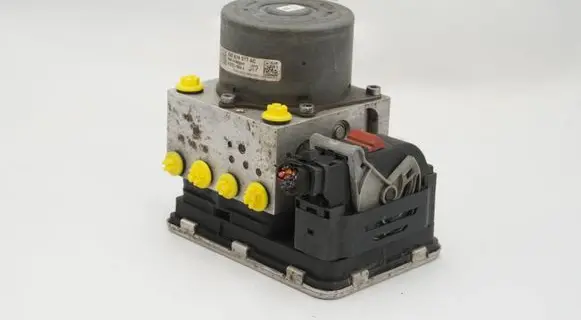 Volkswagen PASSAT B8 ABS Pump 3Q0614517AC 3Q0907379AC