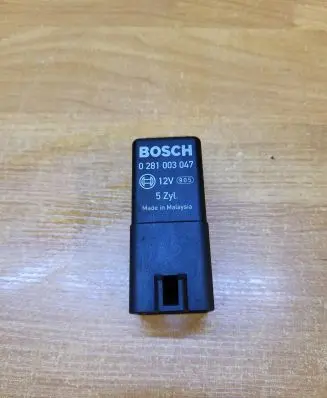 Volvo XC70 Glow plug pre-heat relay 30785663 101209