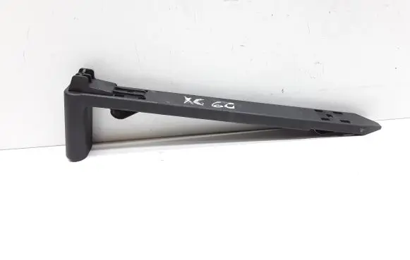 Headlight/headlamp mounting bracket