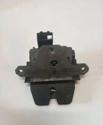 Volvo S60 Tailgate/trunk/boot lock/catch/latch 31440240