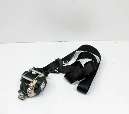 Mercedes-Benz C W205 Front seatbelt A2058600285