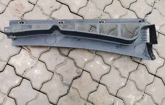 Opel Combo E Wiper trim 9816567780