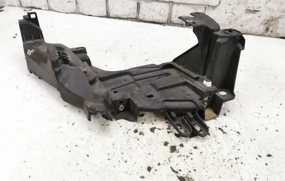 Renault Megane III Headlight/headlamp mounting bracket 622227190R