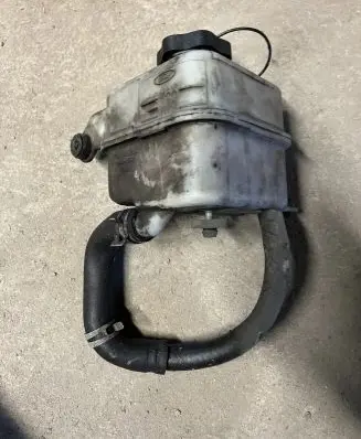 Ford Explorer Power steering fluid tank/reservoir F77A3R700BB M536A