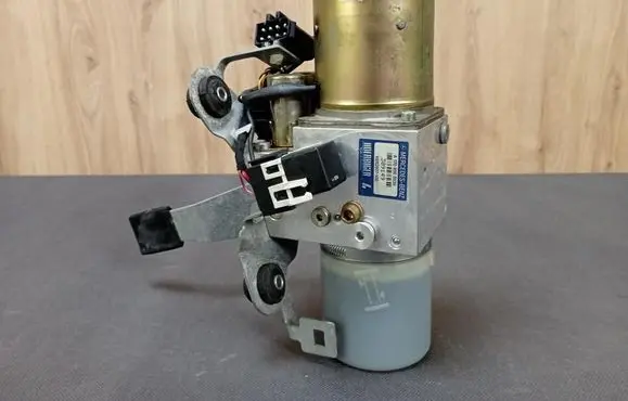 Mercedes-Benz SLK R170 Convertible roof hydraulic pump 1708000030 A1708000030