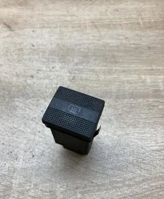 Volkswagen Golf III Windscreen/window heater switch 1H0959621B