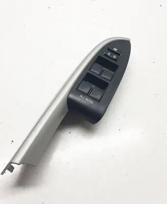 Toyota Prius (XW30) Electric window control switch 7423147100