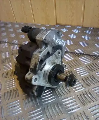 Renault Espace - Grand espace IV Fuel injection high pressure pump CRCP3S4L7020789S 8200170377