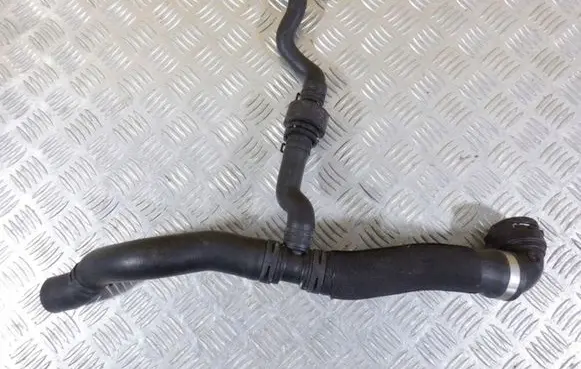Volkswagen PASSAT B7 Engine coolant pipe/hose 3C0122101GG