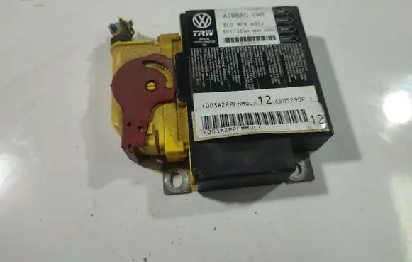Volkswagen PASSAT B6 Airbag control unit/module 3C0909605J