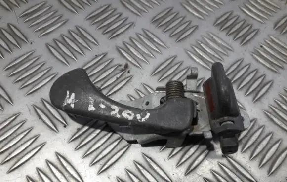 Mitsubishi Carisma Front door interior handle
