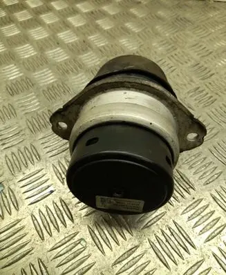 Porsche Panamera (970) Engine mount bracket 97037505720