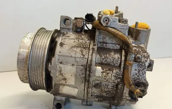 Mercedes-Benz R W251 Air conditioning (A/C) compressor (pump)