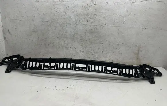 BMW 4 F36 Gran coupe Rear bumper mounting bracket 7316350