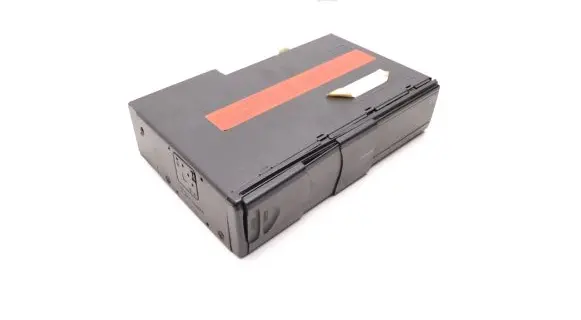BMW 5 E39 CD/DVD changer 6913388