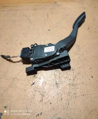 Smart ForFour I Accelerator throttle pedal A4543000304 6PV00886600 MN125792