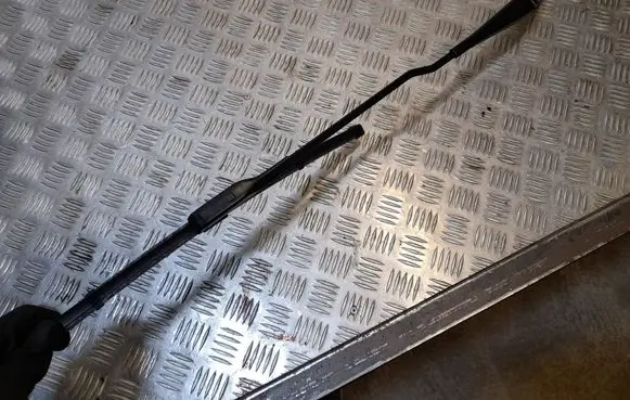 Audi A4 Allroad Windshield/front glass wiper blade 8K1955408