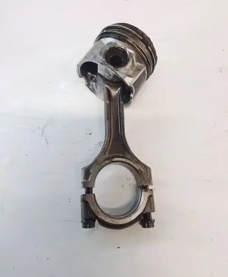 Lexus IS 220D-250-350 Piston with connecting rod