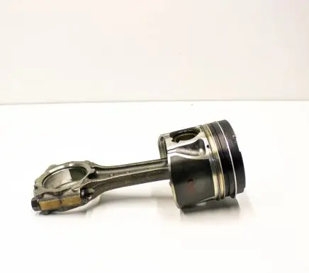 Opel Astra J Piston 69012E24B