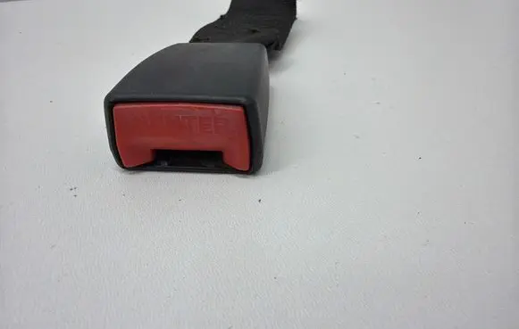 BMW 5 E60 E61 Rear seatbelt buckle 7059774 B53704