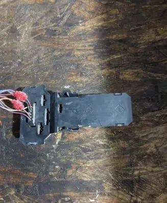 Volkswagen PASSAT B5 Tail light bulb cover holder 3B9945257