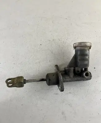 Mitsubishi Carisma Clutch master cylinder 