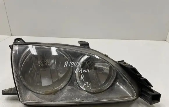 Toyota Avensis T220 Headlight/headlamp 54534380