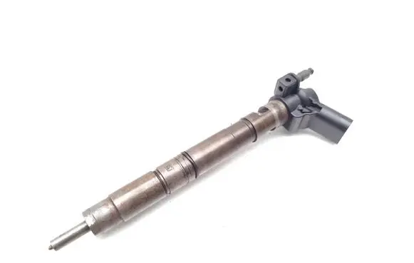 Audi A4 S4 B8 8K Fuel injector 03L130277 0445116030