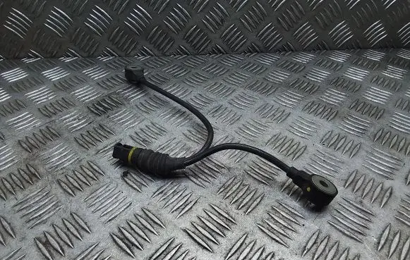BMW 5 E39 Detonation knock sensor 1703276 5WK96031