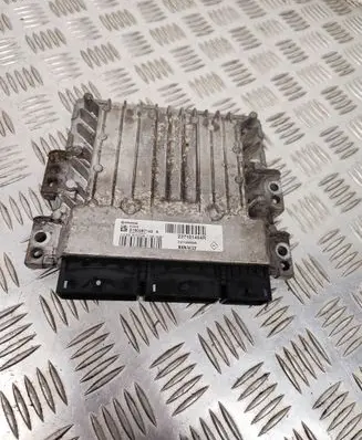 Renault Megane III Engine control unit/module 237101454R