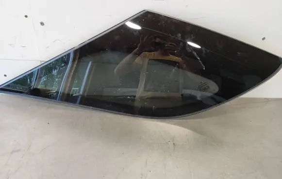 Mercedes-Benz ML W166 Rear side window 16623125