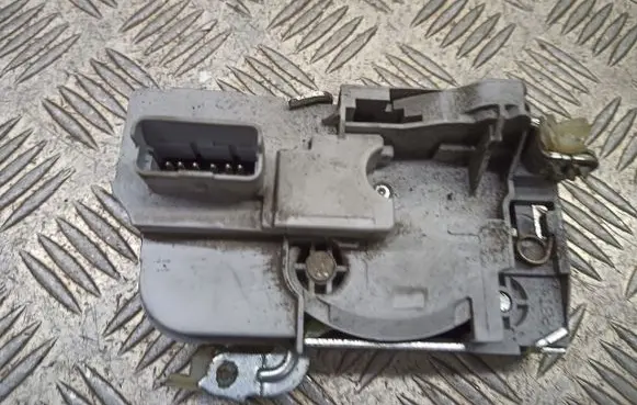 Citroen C5 X Front door lock 