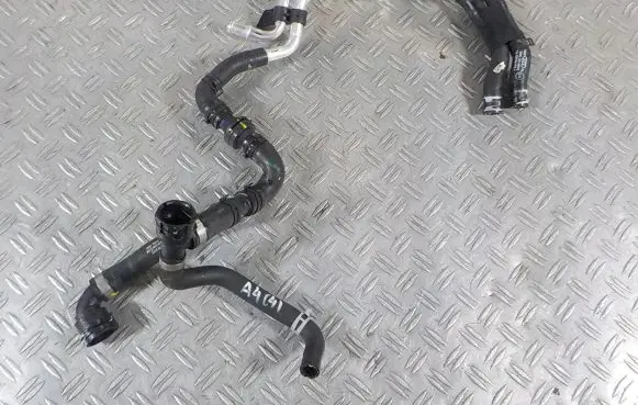 Audi A4 S4 B9 8W Engine coolant pipe/hose 8W0122445C