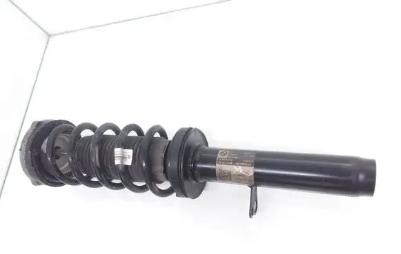 BMW 5 G30 G31 Front shock absorber with coil spring 6866638 31316866638
