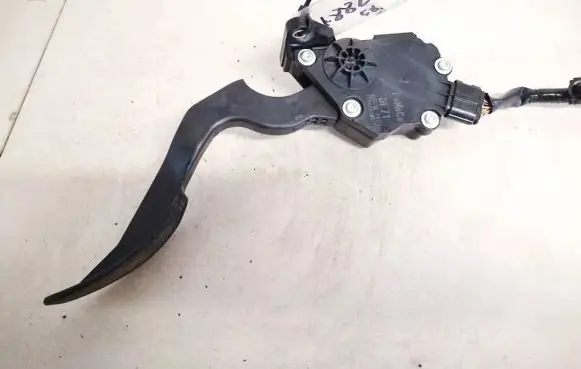 Mazda 2 Accelerator throttle pedal k42387410 k4238-7410