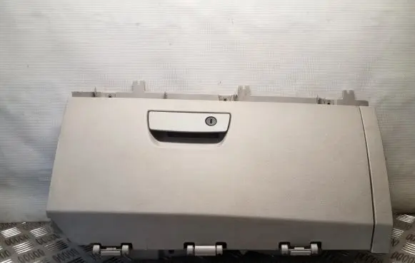 Chrysler Grand Voyager V Glove box 1JF38ES3AA