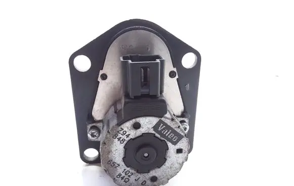 Opel Vectra B Intake manifold valve actuator/motor 657102JD