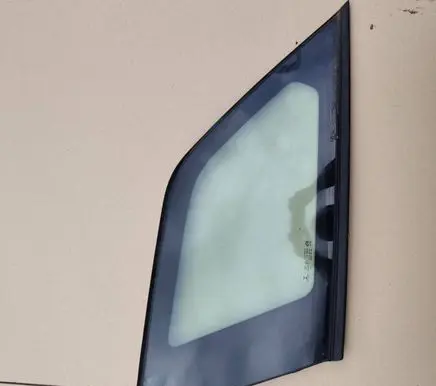 Peugeot 5008 II Rear side window 9812842280
