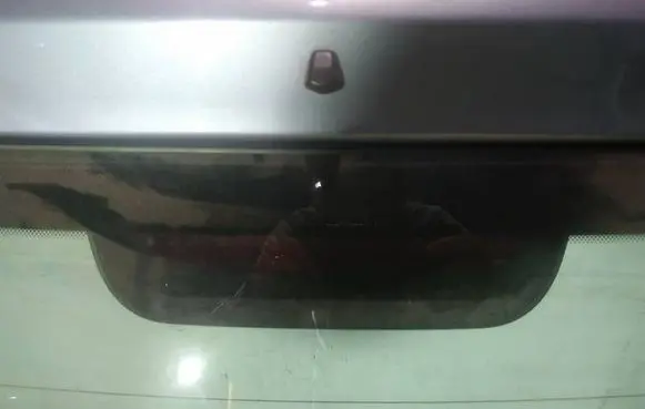Mazda 2 Third/center stoplight