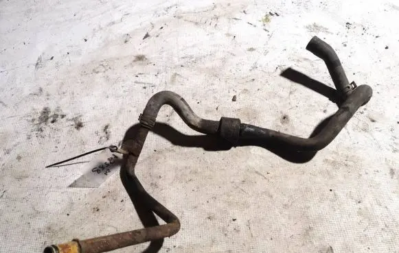 Audi Q7 4L Engine coolant pipe/hose 7l6121058